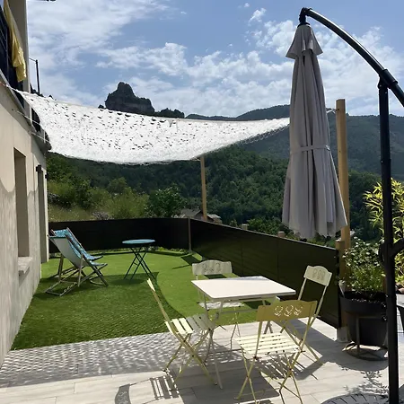 Gorges Du Tarn * Mostuejouls